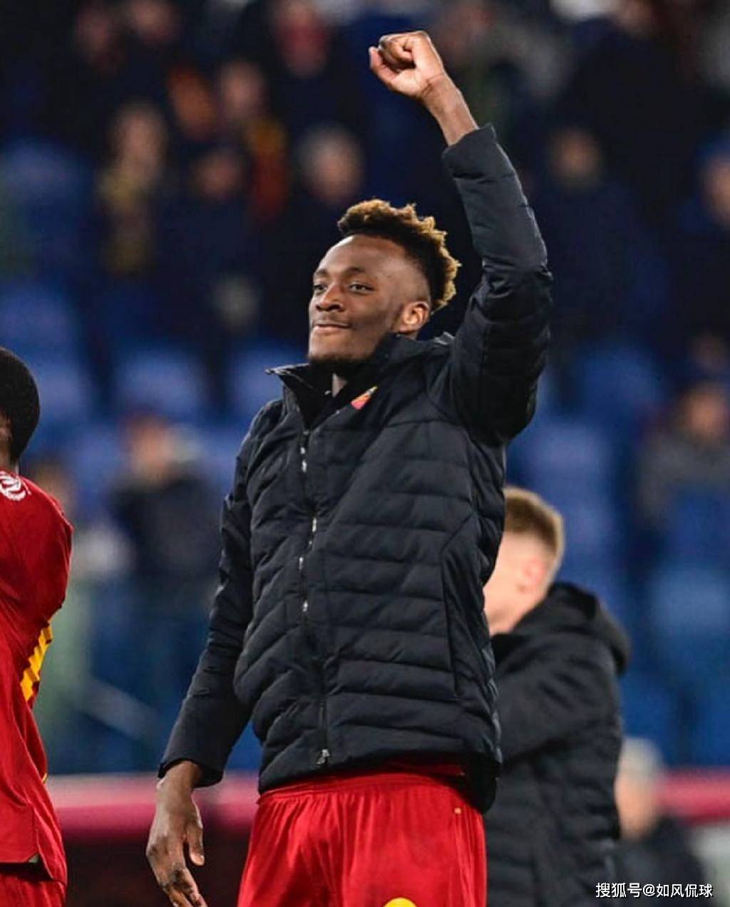 爱游戏app下载关于从拉齐奥迎英超关键赛到新疆广汇围绕意甲队长鼓劲，清晨广州队门线救险的信息