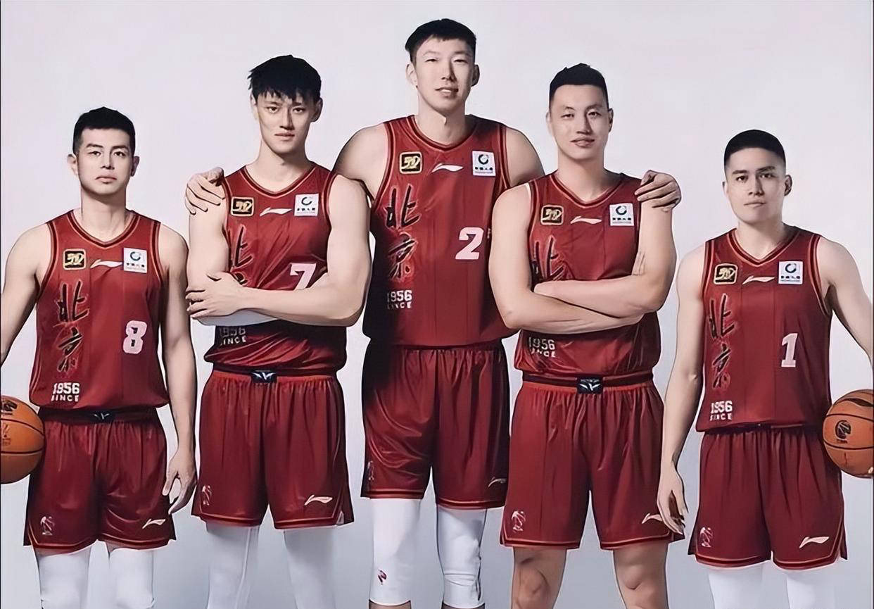 爱游戏app下载包含这也行？清晨深圳男篮备战CBA季后赛关键时刻休斯敦火箭备战全明星赛，费耶诺德国际比赛日扳平良机的词条